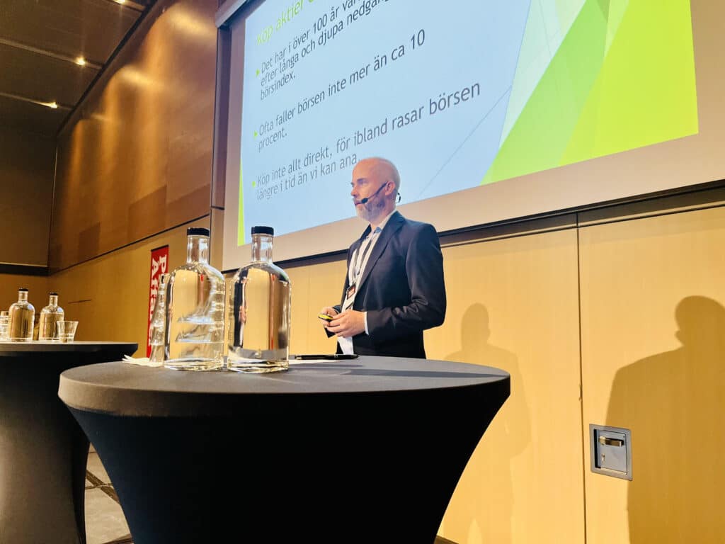 Jag fick äran och nöjet att som sista talare på Privata Affärers Stora Placeringskvällen Stockholm 2025 avrunda det hela. Jag prata om det bästa och värsta du kan göra på börsen.