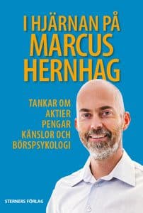 Vill du verkligen få en bok som hjälper dig inom börspsykologi så du kan hantera känslor och tankar när det gäller aktiesparande, spana då in min bok I hjärnan på Marcus Hernhag. Du kan läsa den helt utan krav på att kunna eller ens behöva lära dig alla krångliga facktermer. Istället satsar jag på konkreta och handfasta råd och övningar.